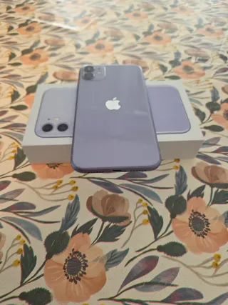 iPhone 11 128 GB Morado