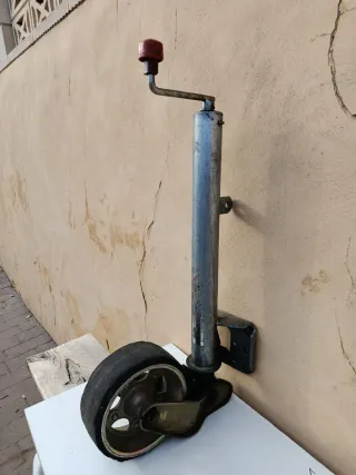 Rueda Jockey para Remolque 2000kg
