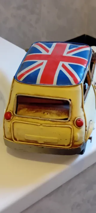 Mini metallo modellino bandiera UK