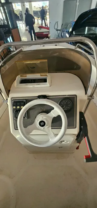 Barca DIPOL 450 con Yamaha 15cv