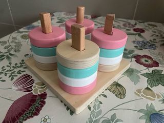 Juego de apilar madera