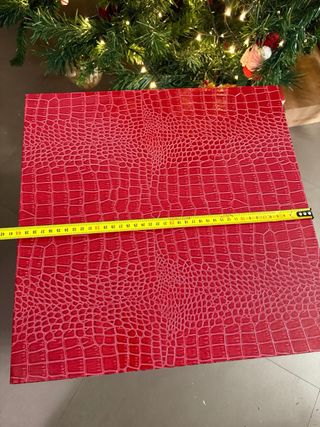 Scatola porta oggetti rossa effetto coccodrillo