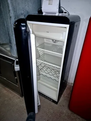 Nevera Smeg Negra