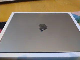 MacBook Pro M2 Pro 16GB 512GB