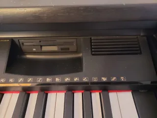 Piano Yamaha Clavinova CVP-92