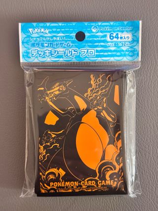 Pokémon Center sleeve Charizard