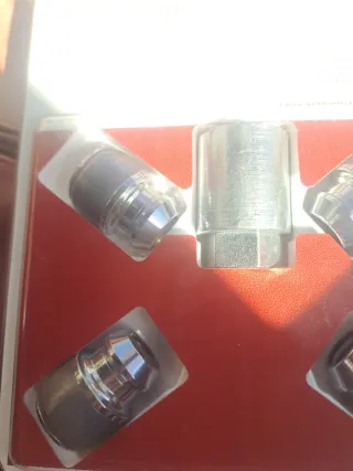 Tornillos Antirrobo Kia Llantas Aleación