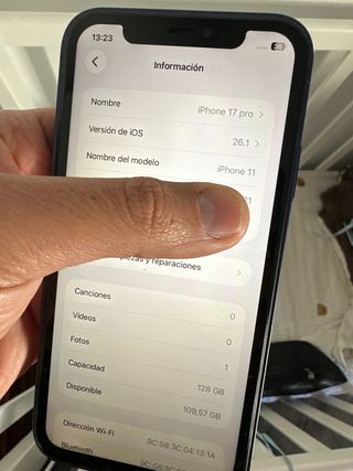 iPhone 11 128GB (Modificato a 17 Pro)