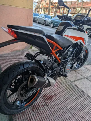 KTM Duke 390