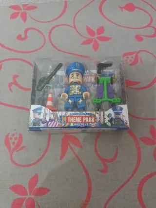 Muñecos tipo Lego  Scooter Patrol
