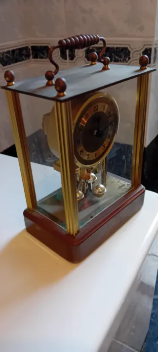 Orologio da tavolo in ottone