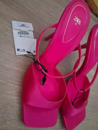 Sandalias tacón Zara fucsia talla 41
