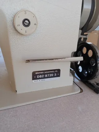 Máquina de coser industrial Brother DB2-B735-3