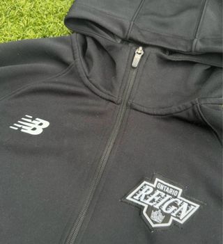 Sudadera New Balance Exclusiva Talla L