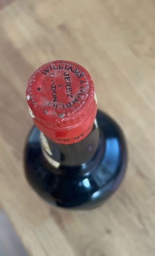 Botella Dry Sack Sherry Williams & Humbert