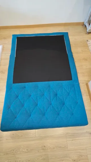 Sofá cama 2 plazas en excelente estado (sin uso).