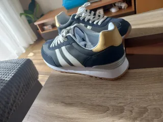 Zapatillas deportivas 43