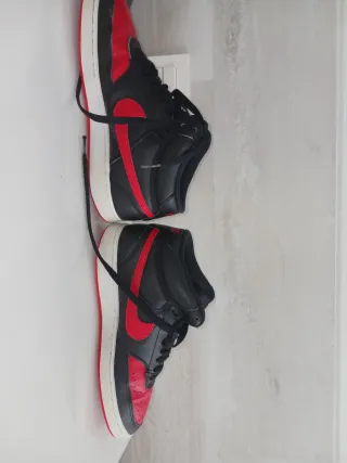 Zapatilla Nike Dunk Botín Roja Negra