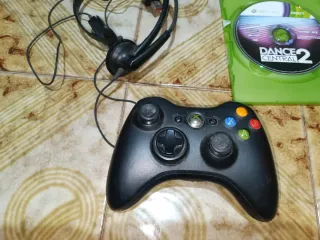 Xbox 360 250GB + Kinect + Giochi