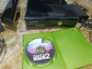 Xbox 360 250GB + Kinect + Giochi