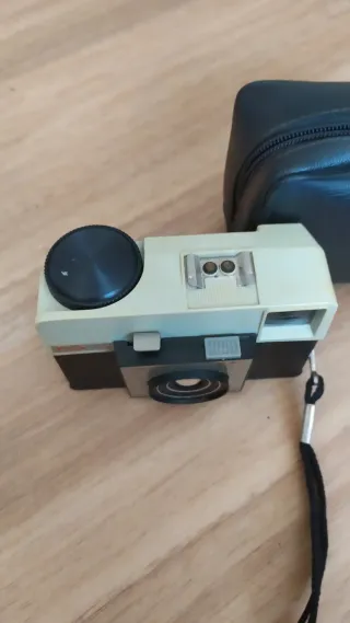 Cámara Kodak Instamatic 25