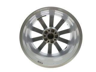 Audi 8u0601025s llanta q3 (8u) 2.0 tdi 2322500