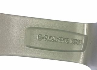 Audi 8u0601025s llanta q3 (8u) 2.0 tdi 2322500