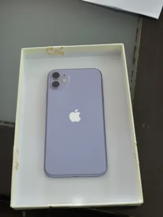iPhone 11 128GB Morado