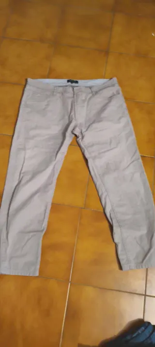 vendo urgentemente 5 jeans taglie 54-56