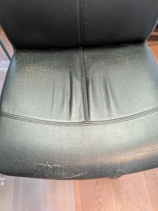 Silla de oficina negra