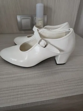 Zapatos de baile blancos niña