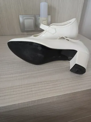 Zapatos de baile blancos niña