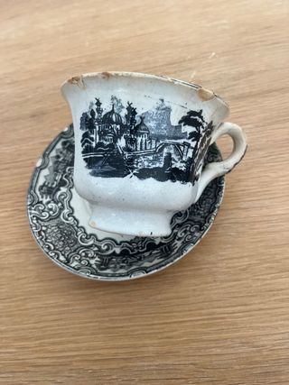 Taza antigua La Cartuja desayuno