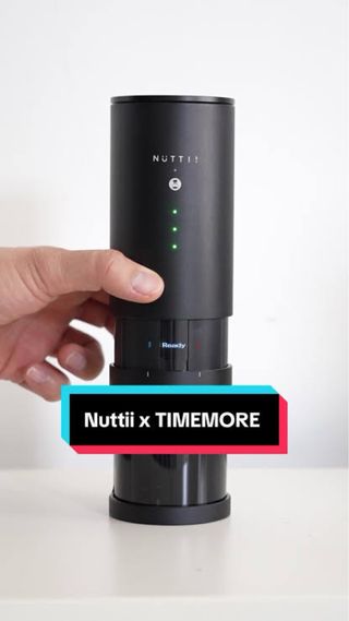 Cafetera Timemore x Nuttii