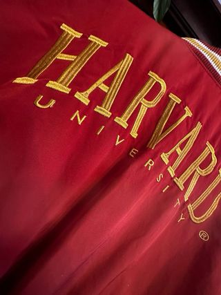 Chaqueta Bomber Pull&Bear Roja y Blanca