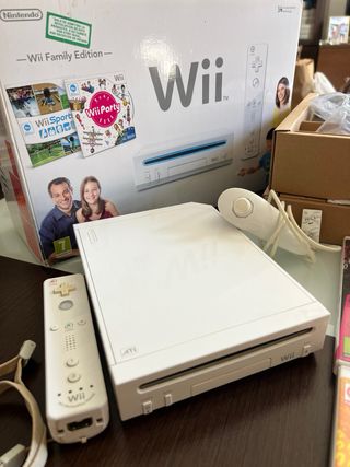 Nintendo Wii Family Edition + 4 juegos