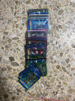 PRECIO NEGOCIABLE ALBUMES Y CROMOS COLECCIONABLES