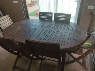 Conjunto mesa y sillas