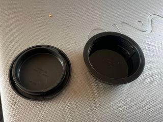 Tapa de cámara y objetivo Canon