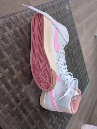 Nike Blazer Mid (Blanco/Rosa)