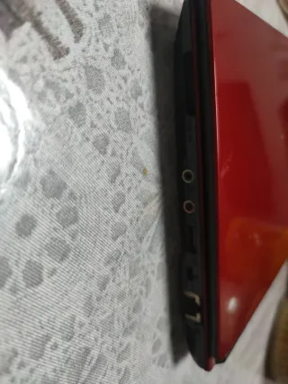 Packard Bell Mini Portátil Rojo