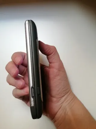 Móvil HTC, Desire Z, con teclado deslizante QWERTY