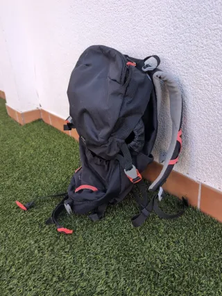 Mochila senderismo Quechua 28L