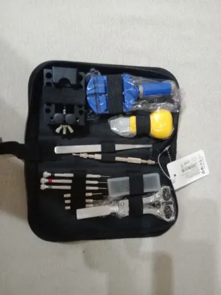 Set attrezzi riparazione orologi