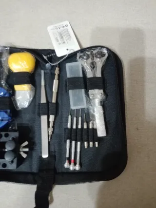 Set attrezzi riparazione orologi