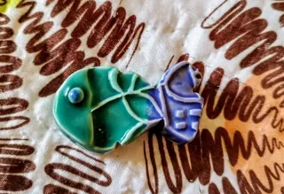 Imán de pez de cerámica