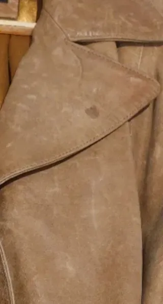 Abrigo largo de piel marrón. T.44