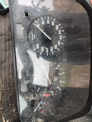 Cuadro instrumentos BMW 525i E34 1996