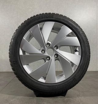 Llantas Volkswagen Golf 8 17" Originales