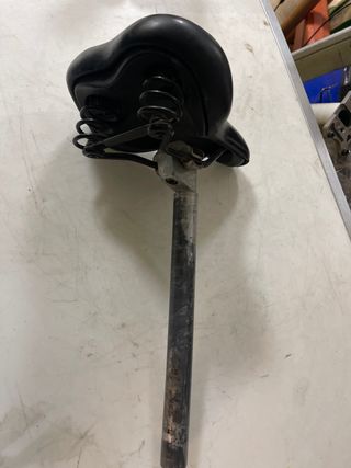 Sillín de bicicleta con muelles